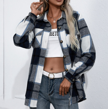 Load image into Gallery viewer, Plaid Loose Casual Shirt Jacket
