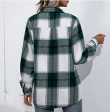 Load image into Gallery viewer, Plaid Loose Casual Shirt Jacket
