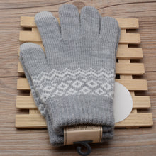 Load image into Gallery viewer, Warm Jacquard Gloves
