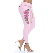 Load image into Gallery viewer, Skinny Floral  Accented Jeans
