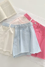 Load image into Gallery viewer, Design Niche Color Matching Wide-Leg Shorts Jeans
