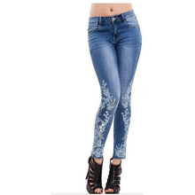 Load image into Gallery viewer, Frosted Embroidered Jeans
