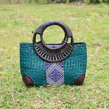 Load image into Gallery viewer, Vintage Handmade African Print Straw Handbag
