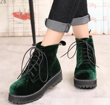 Load image into Gallery viewer, Vintage Velvet Thick Ankle Ladies Boots
