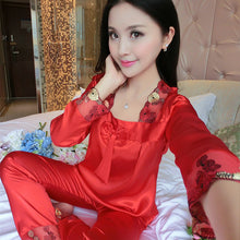 Load image into Gallery viewer, Satiny &amp; Lace Trim Accented Pajama Set
