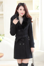 Load image into Gallery viewer, Large fur collar woolen coat
