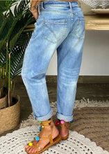 Load image into Gallery viewer, Loose Fit 6-button Jeans
