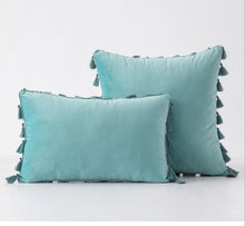 Load image into Gallery viewer, Tassel velvet sofa pillowcase
