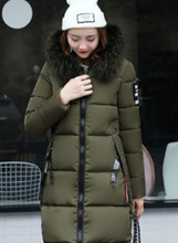 Load image into Gallery viewer, Large Fur Collar Quilted Maxi Coat
