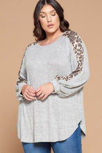 Load image into Gallery viewer, Animal Print Accent Brushed Tunic Top
