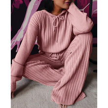 Load image into Gallery viewer, Loose Fitting Warm Knitted Pant Suit
