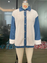 Load image into Gallery viewer, Plush &amp; Denim Stitched Warm Jacket
