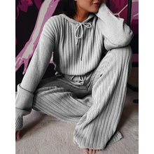 Load image into Gallery viewer, Loose Fitting Warm Knitted Pant Suit
