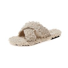 Load image into Gallery viewer, Wooley Furry Crisscross Designed Casual Shoe
